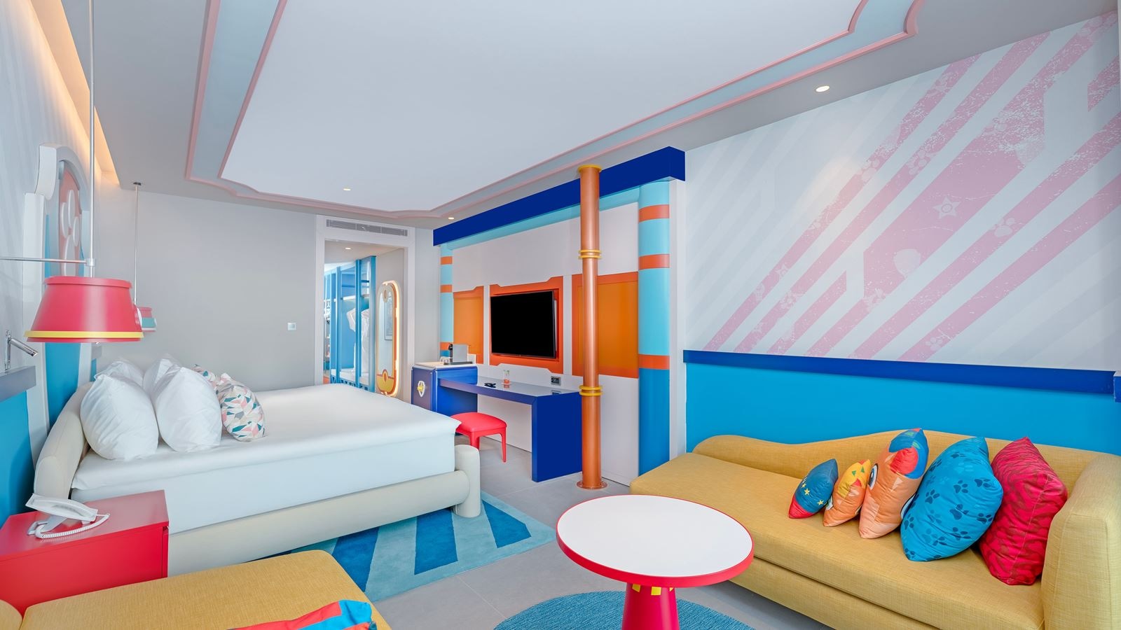 rooms-themed-deluxe-room-connection