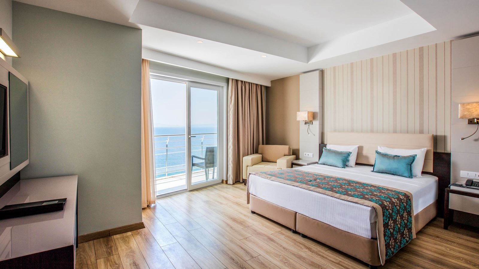 rooms-main-building-family-room-land-view