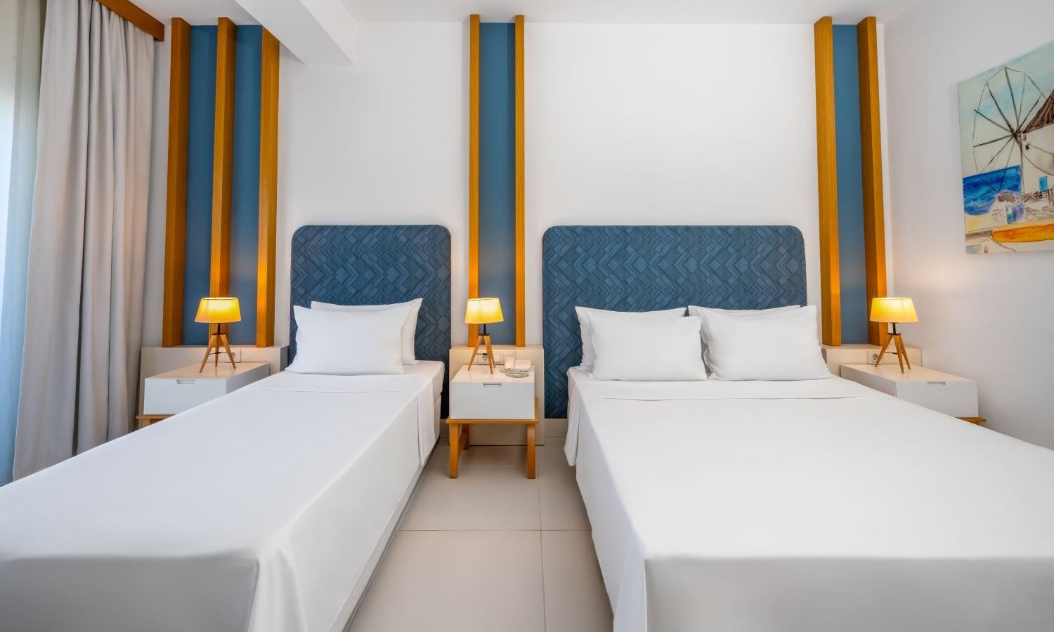 rooms-superior-room