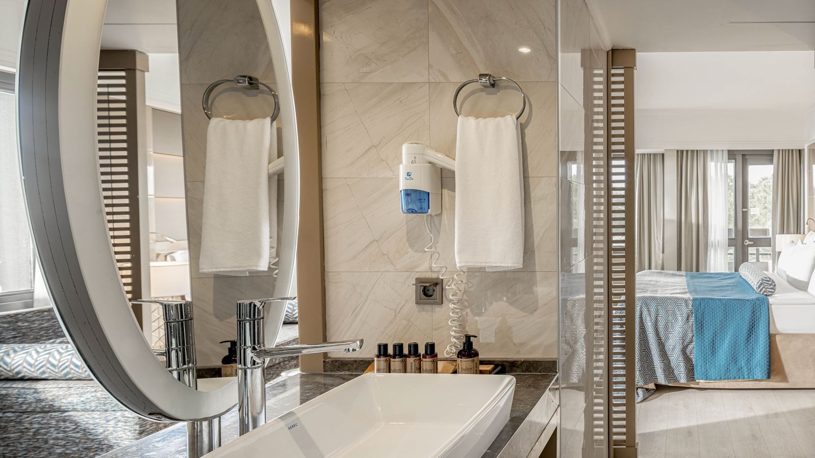 rooms-junior-suite-sea-view