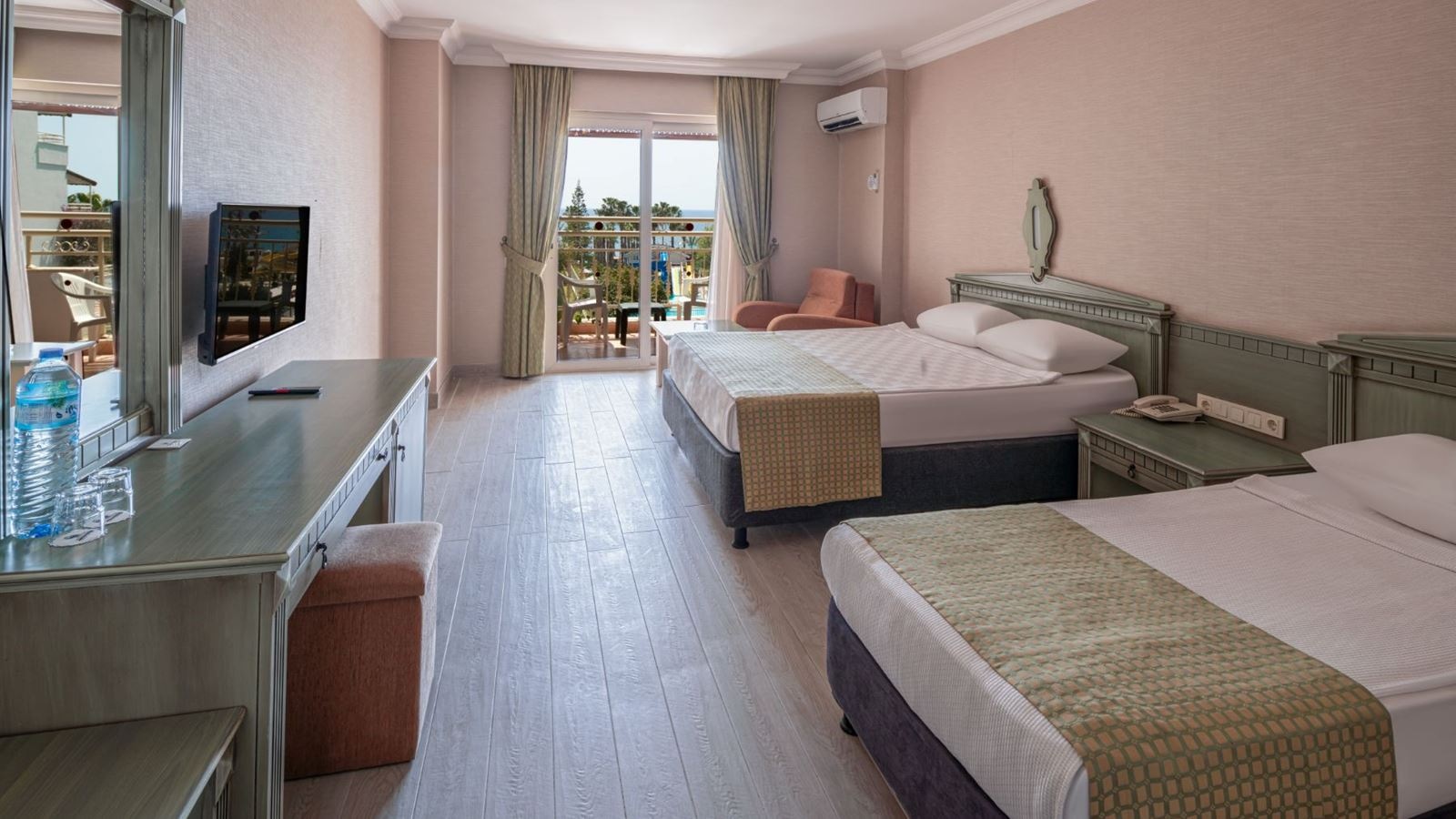 rooms-standard-lateral-sea