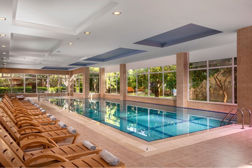 pools-indoor-pool