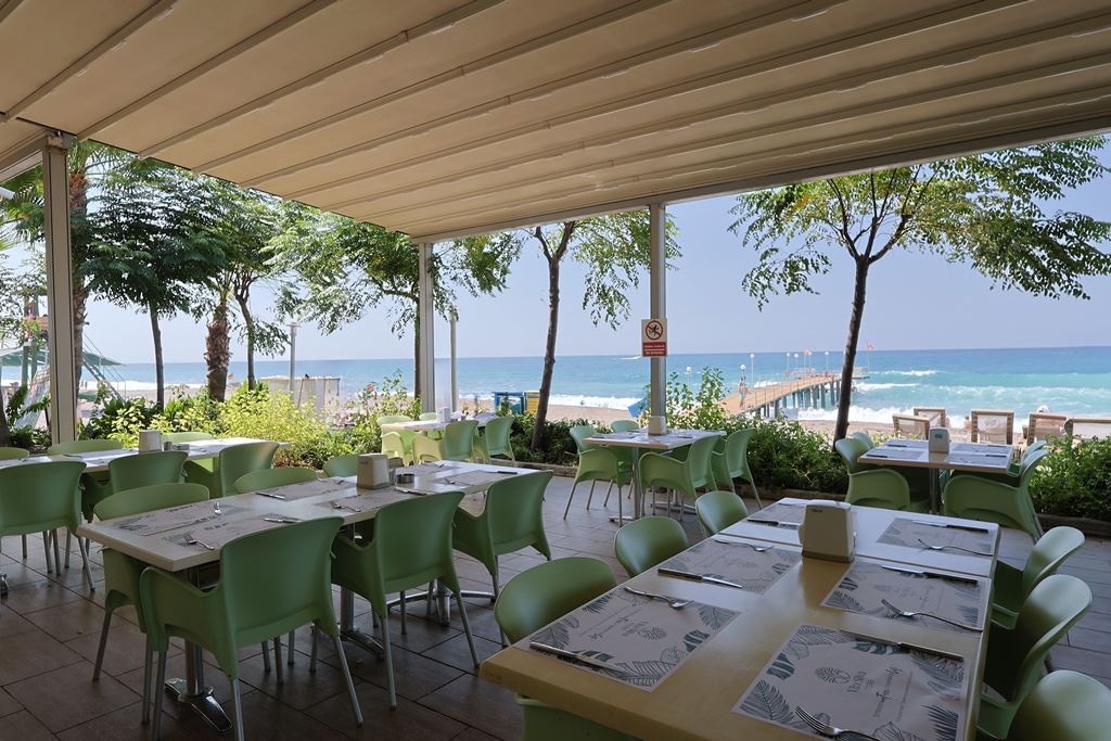 bars-beach-bar