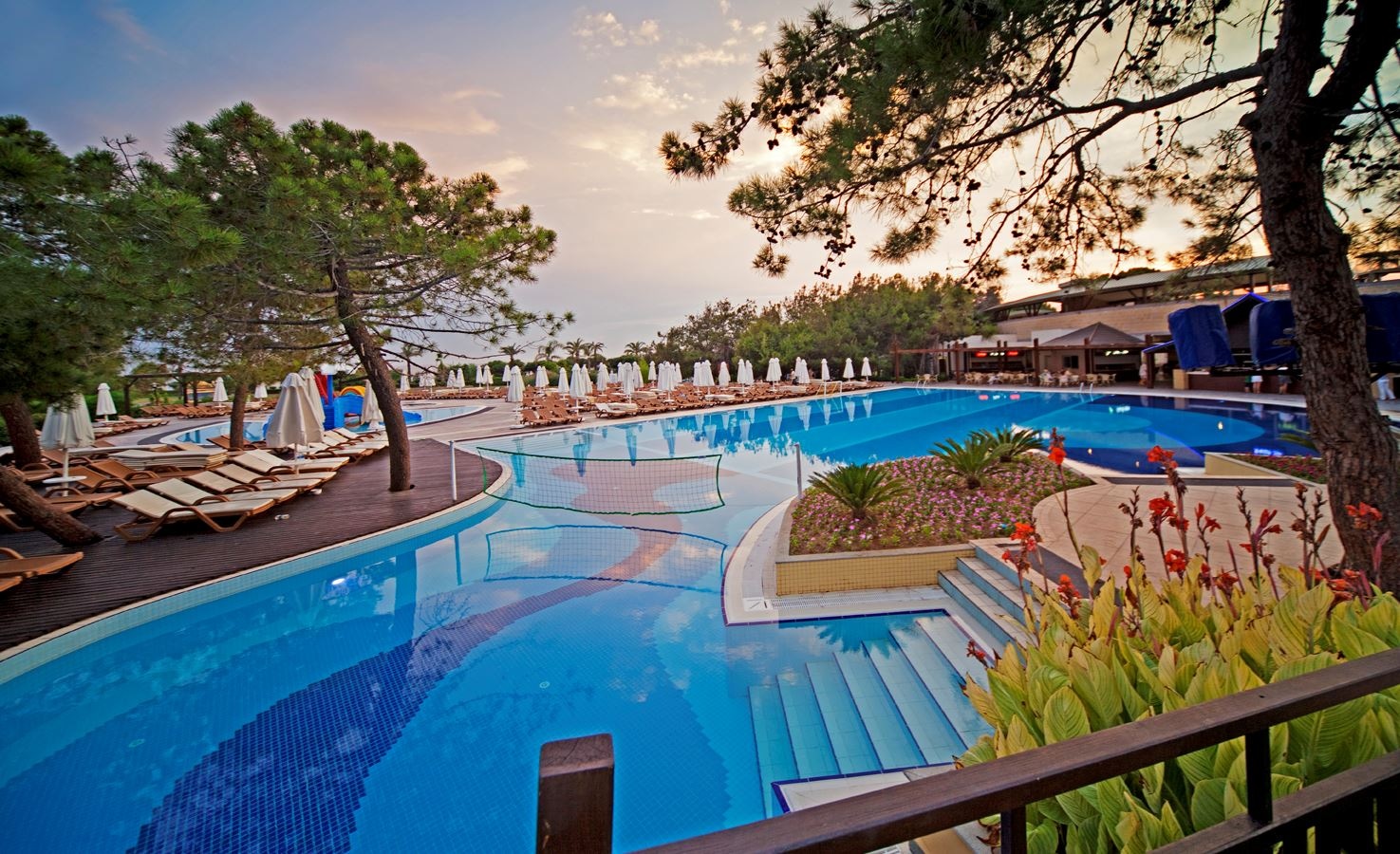 pools-outdoor-pool