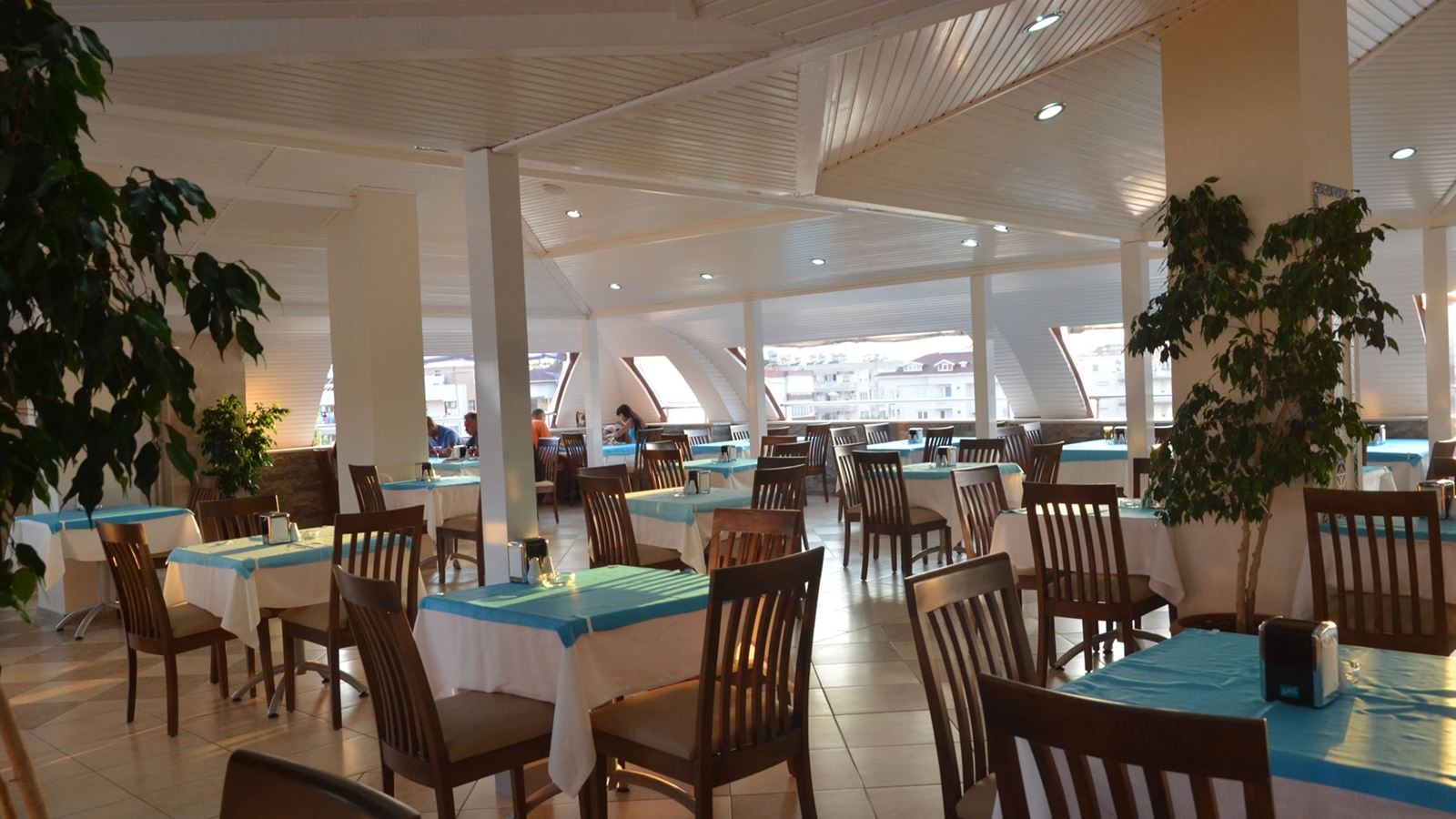 restaurants-main-restaurant