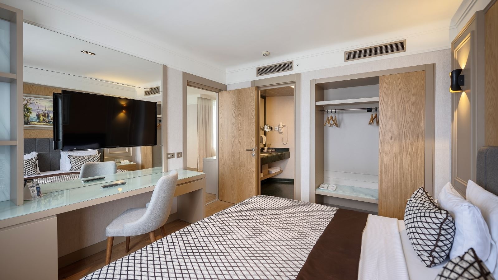 rooms-family-room