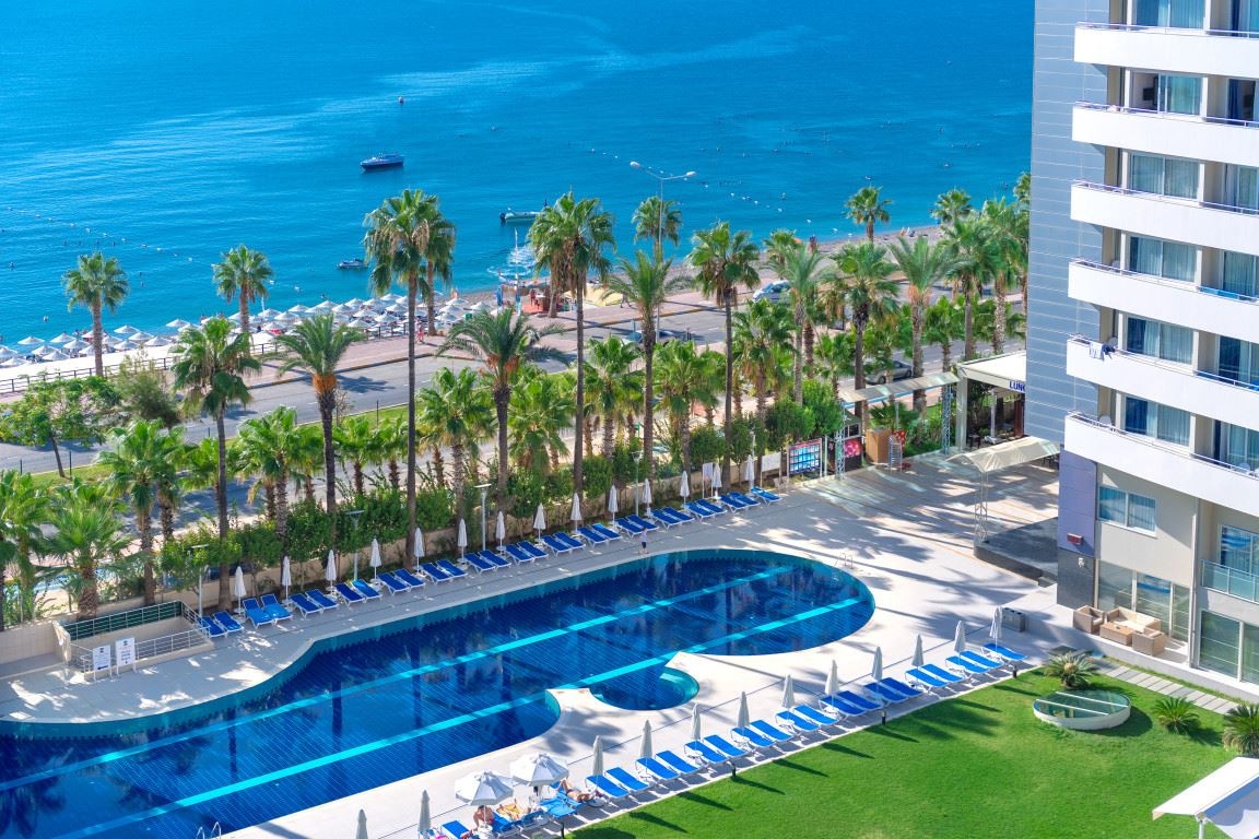 pools-outdoor-pool