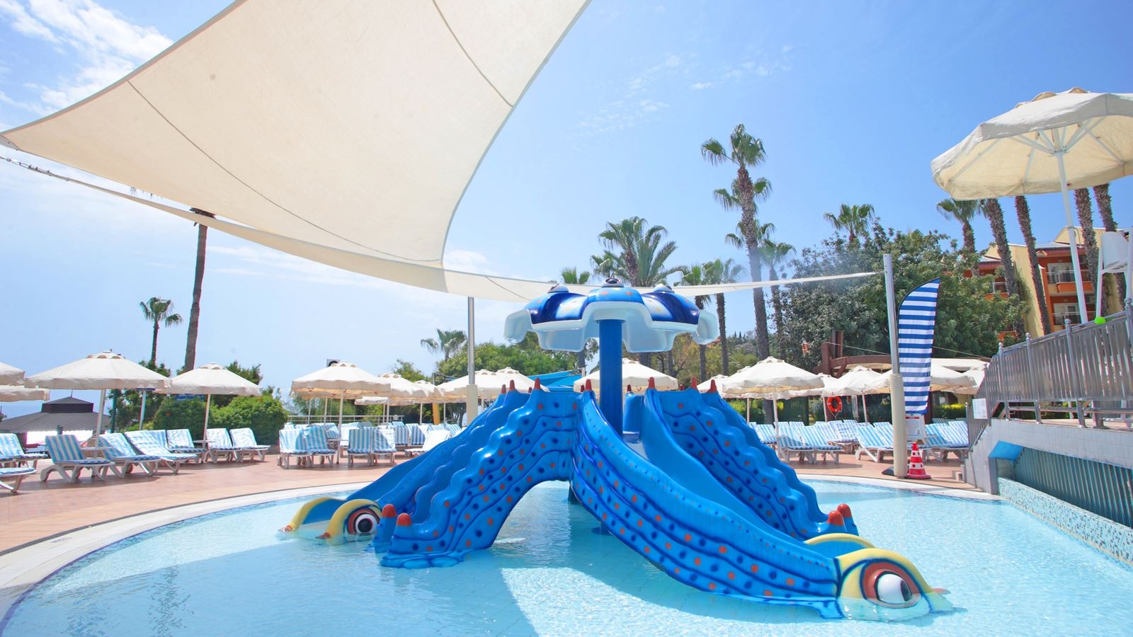 pools-outdoor-childrens-pool