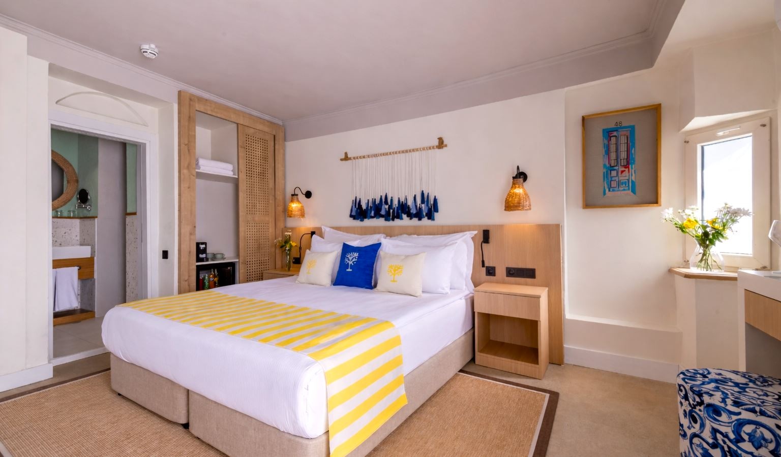 rooms-ege-club-room