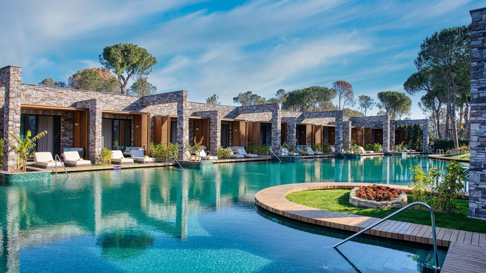 rooms-luxury-lagoon-suite
