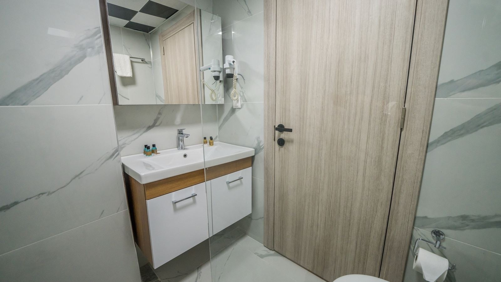 rooms-standard-room-land-view