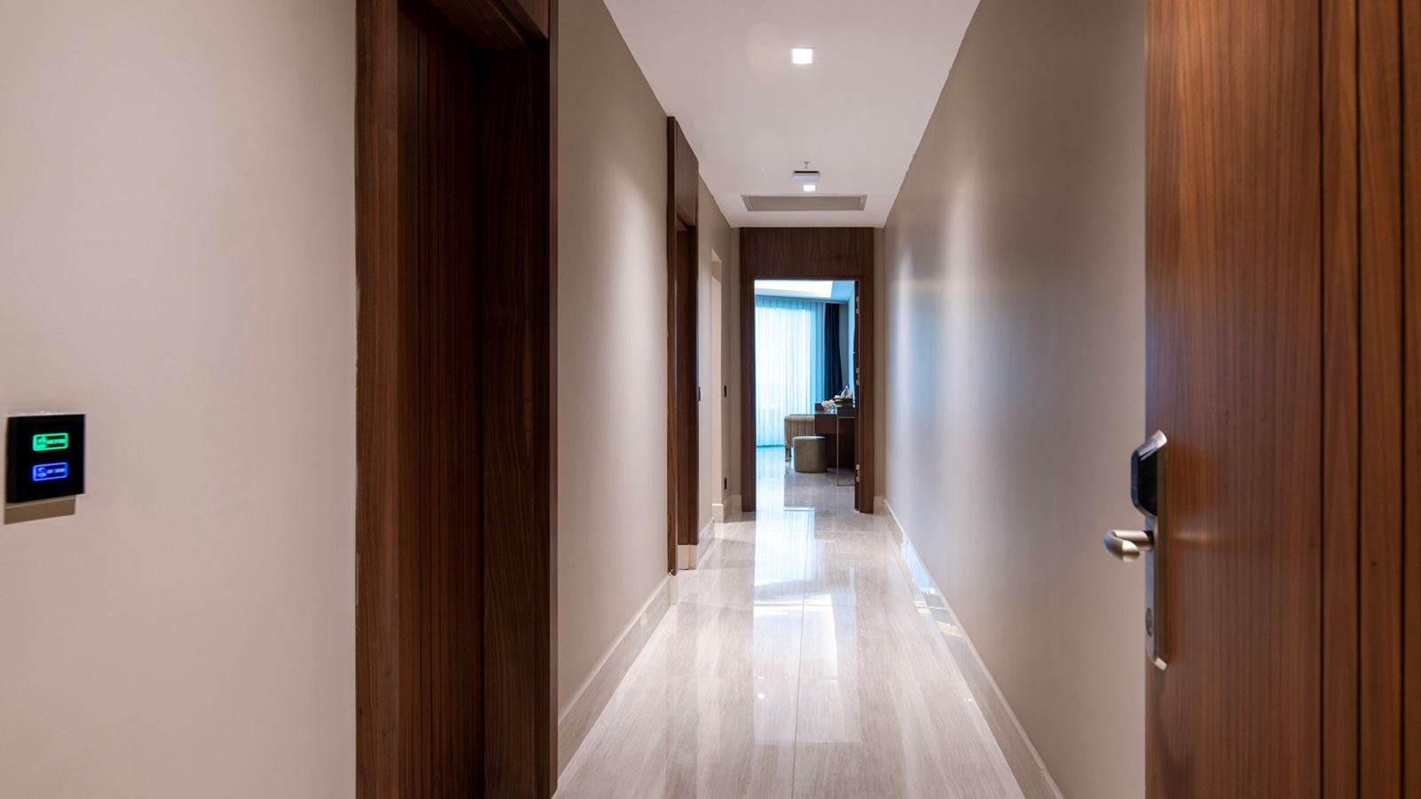 rooms-family-suite-land-view-two-bedroom