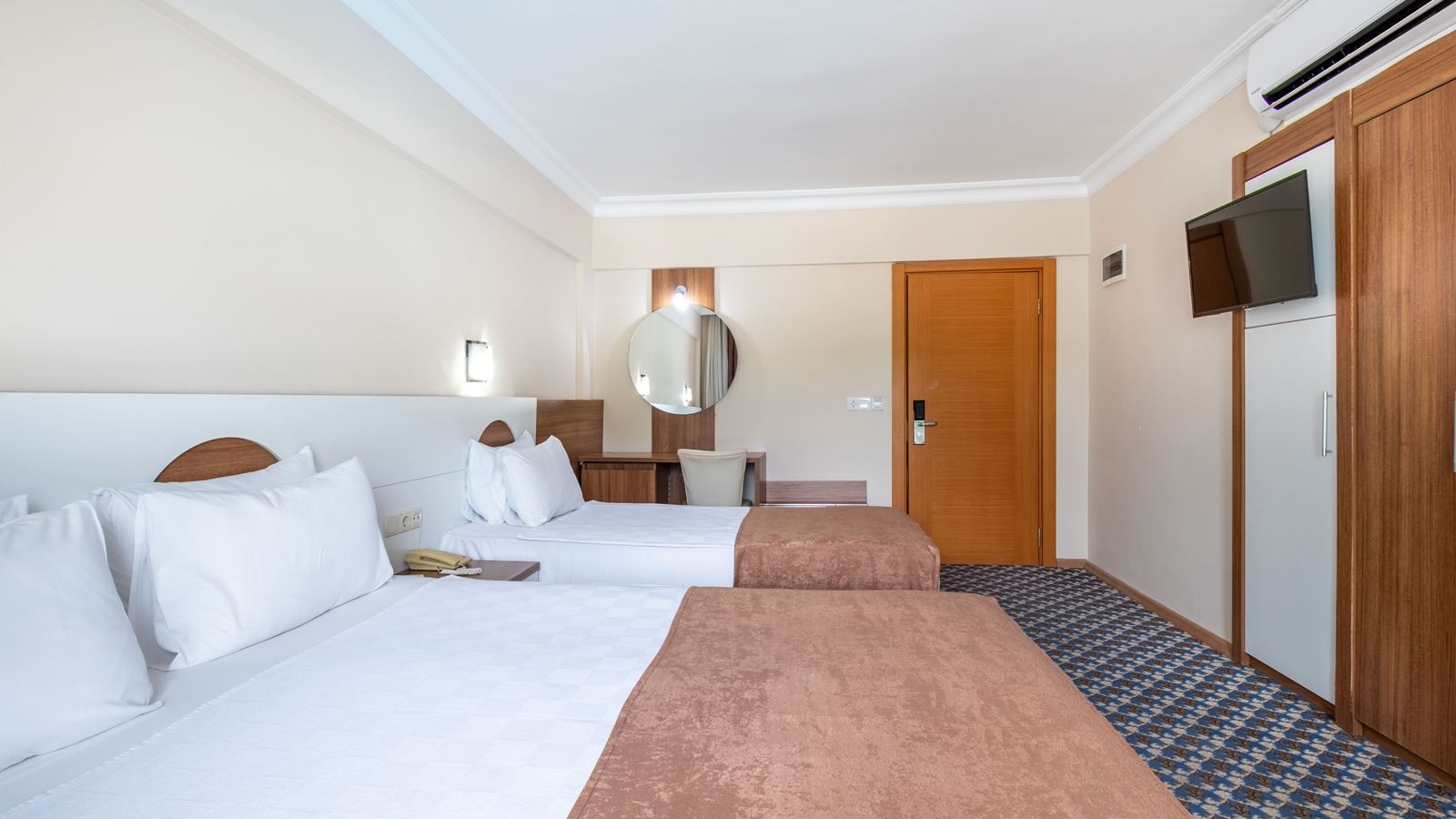 rooms-standard-room