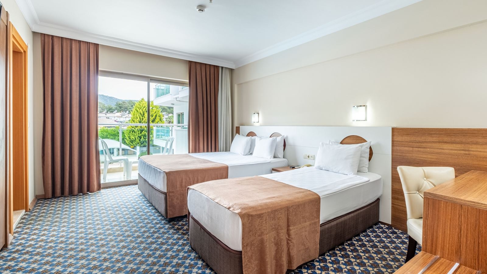 rooms-standard-room