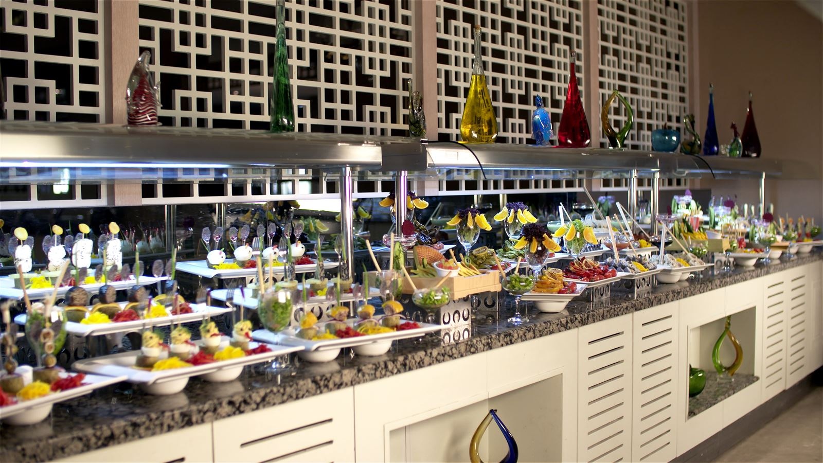 restaurants-crown-restaurant