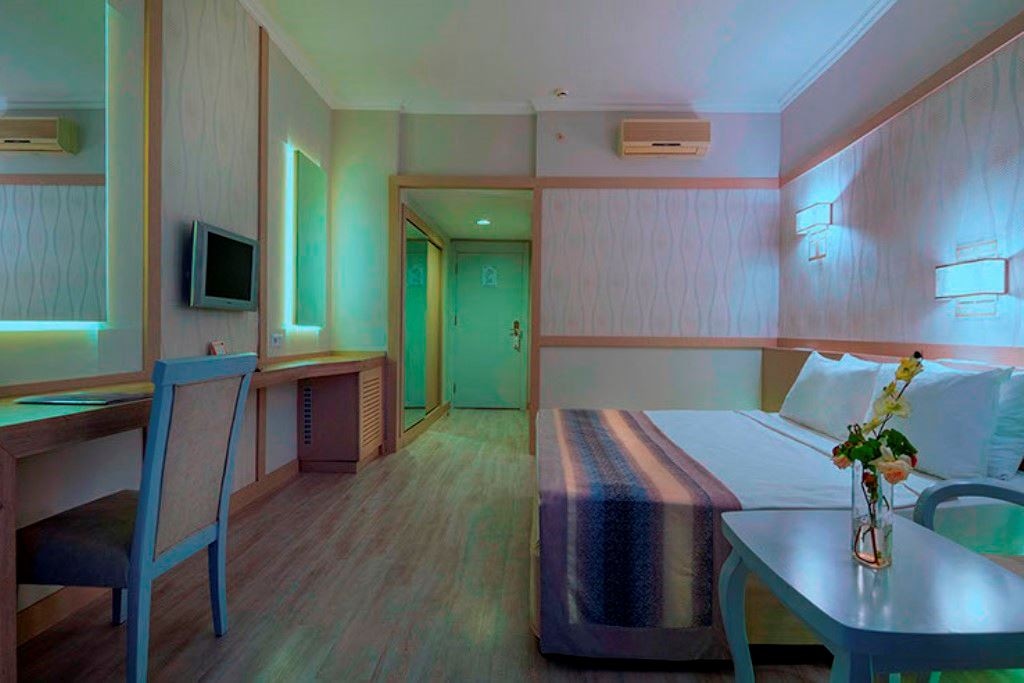 rooms-standard-room-land-view