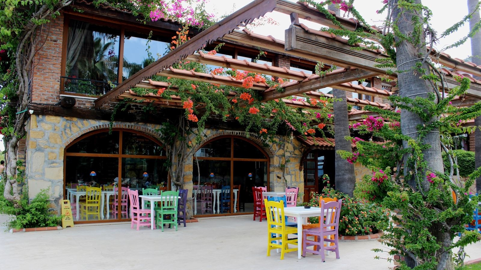 restaurants-main-restaurant