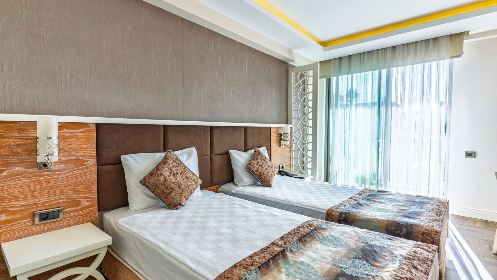 rooms-standard-room