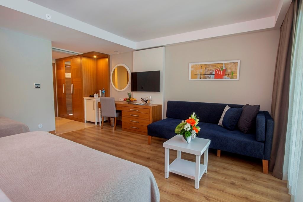 rooms-deluxe-superior-room