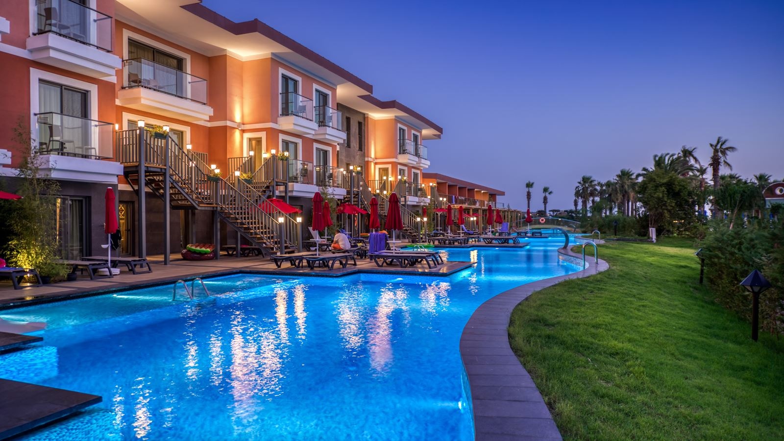 rooms-deluxe--swimup-suites