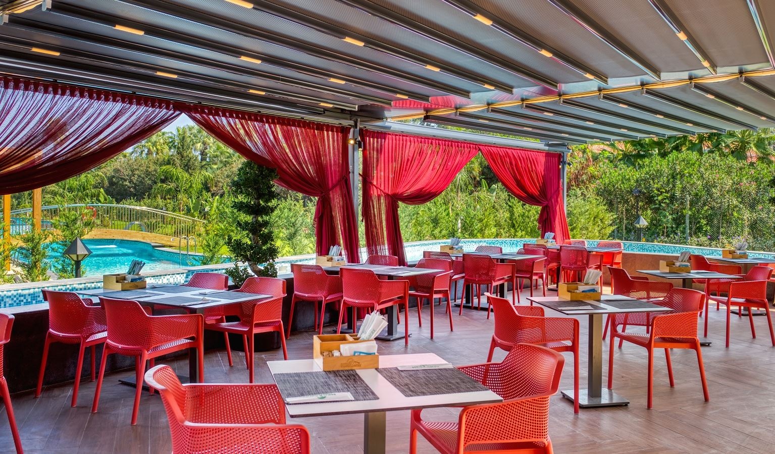 restaurants-mega-restaurant