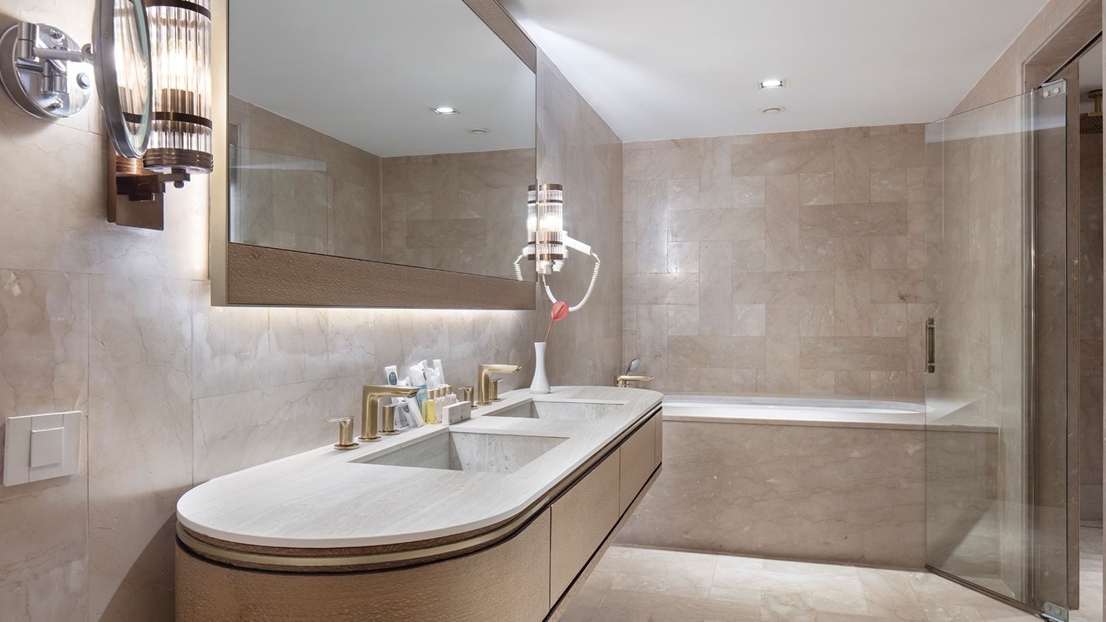 rooms-king-suite