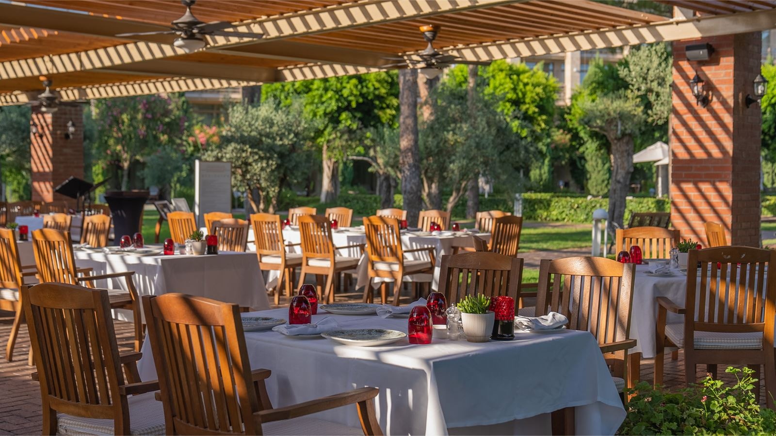 restaurants-la-tratoria-romana-a-la-carte