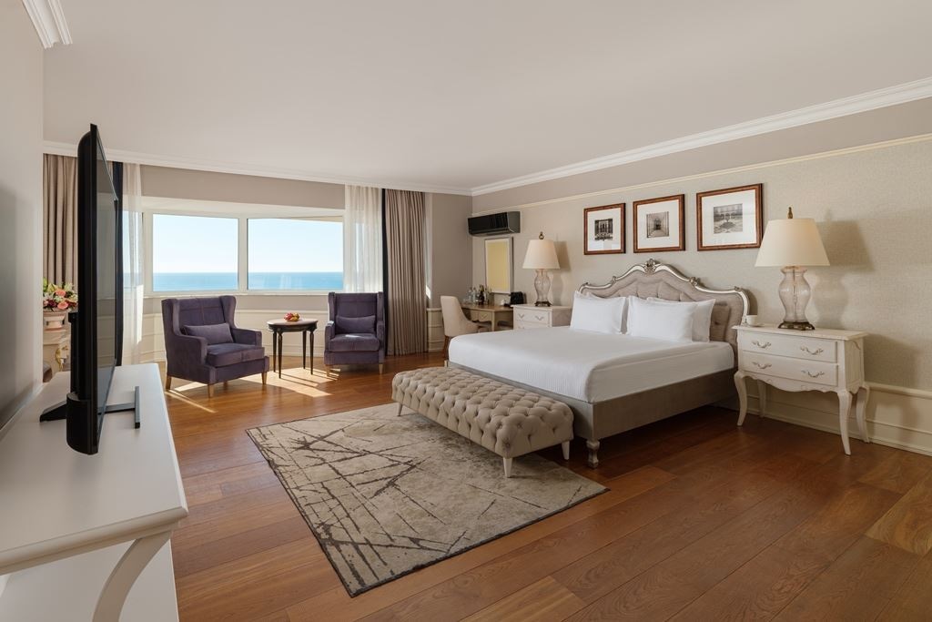 rooms-king-suite