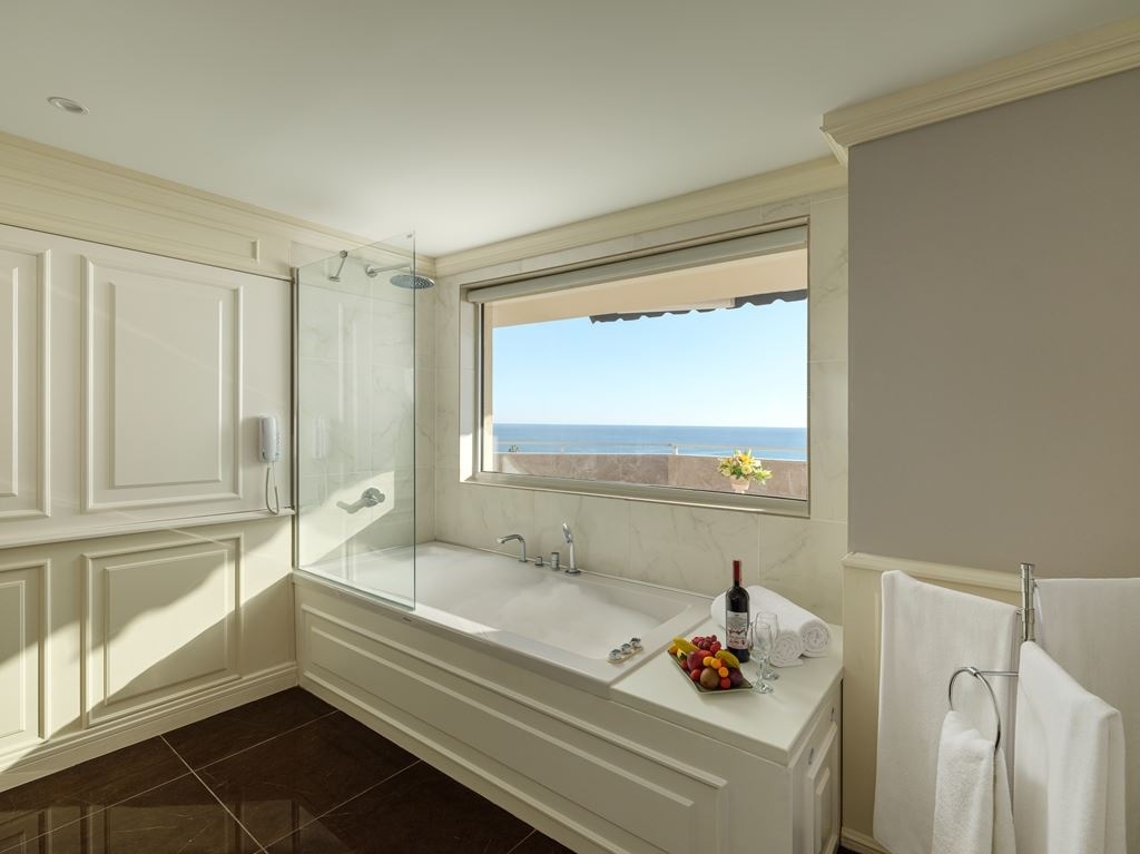 rooms-king-suite