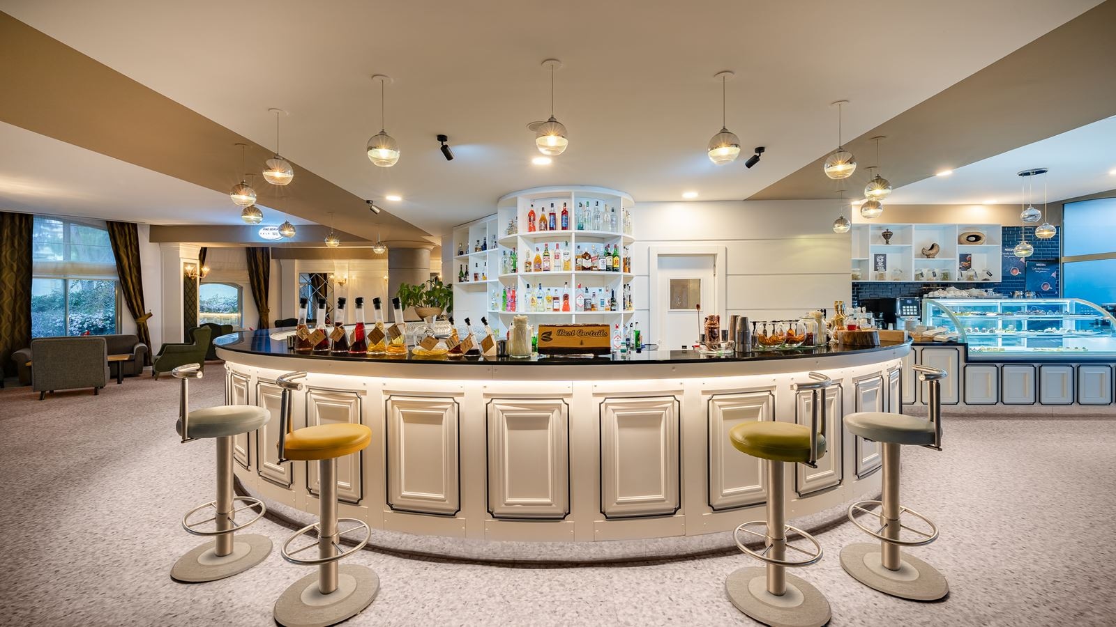 bars-lobby