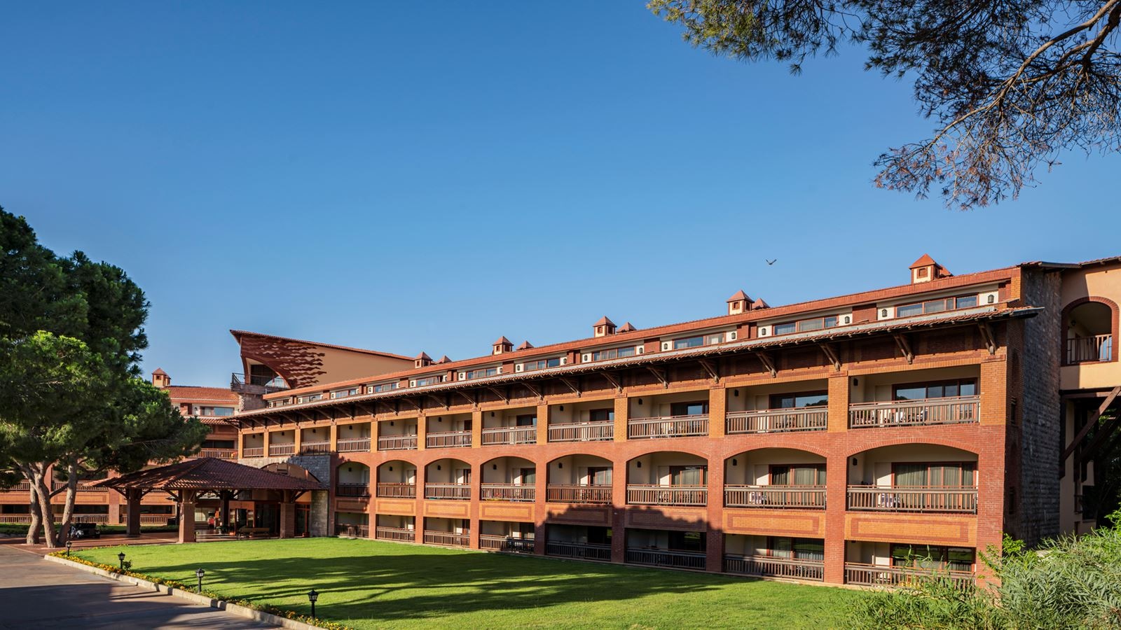 general-main-building