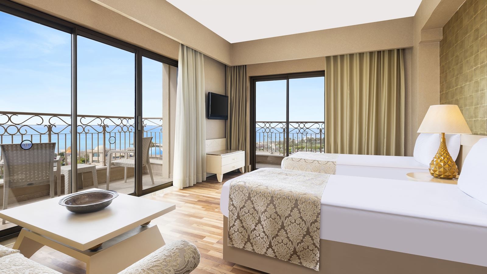 rooms-suite-room