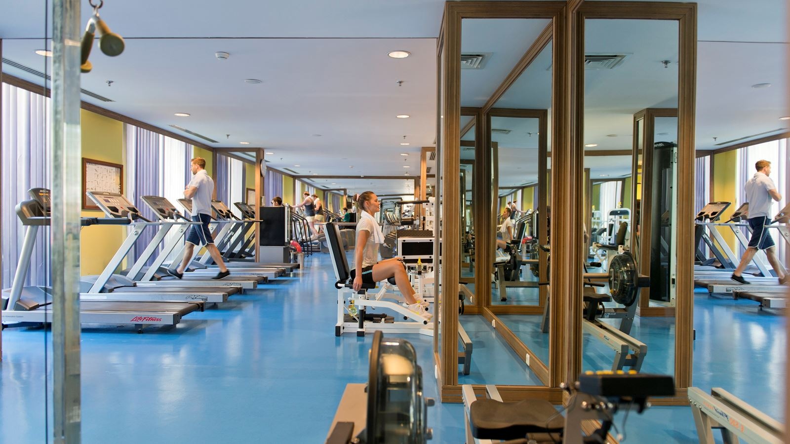 Готель Xanadu Resort - спорт зал