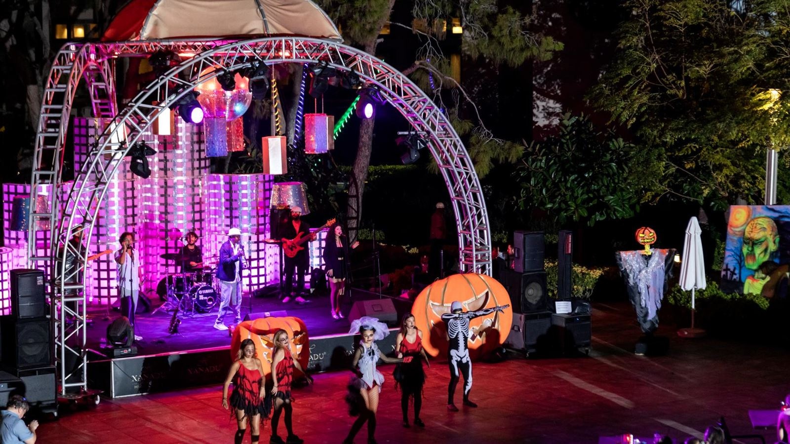 Готель Xanadu Resort - Анімація концерт