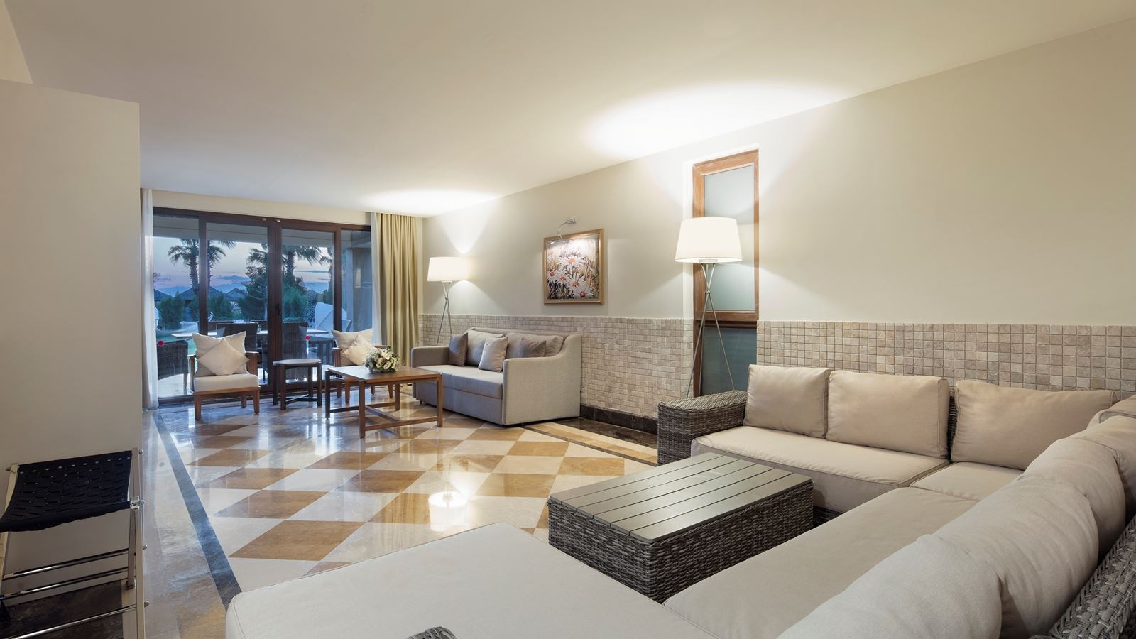 rooms-villa-royal
