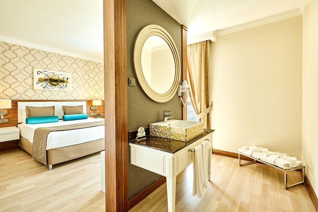 rooms-family-comfort-room