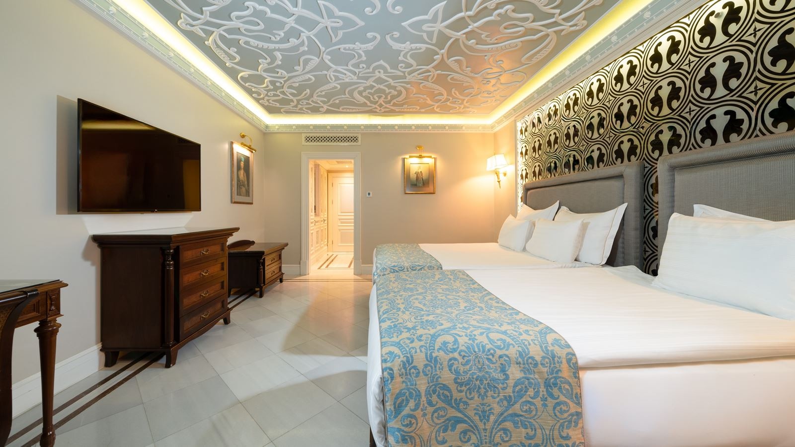 rooms-deluxe-room