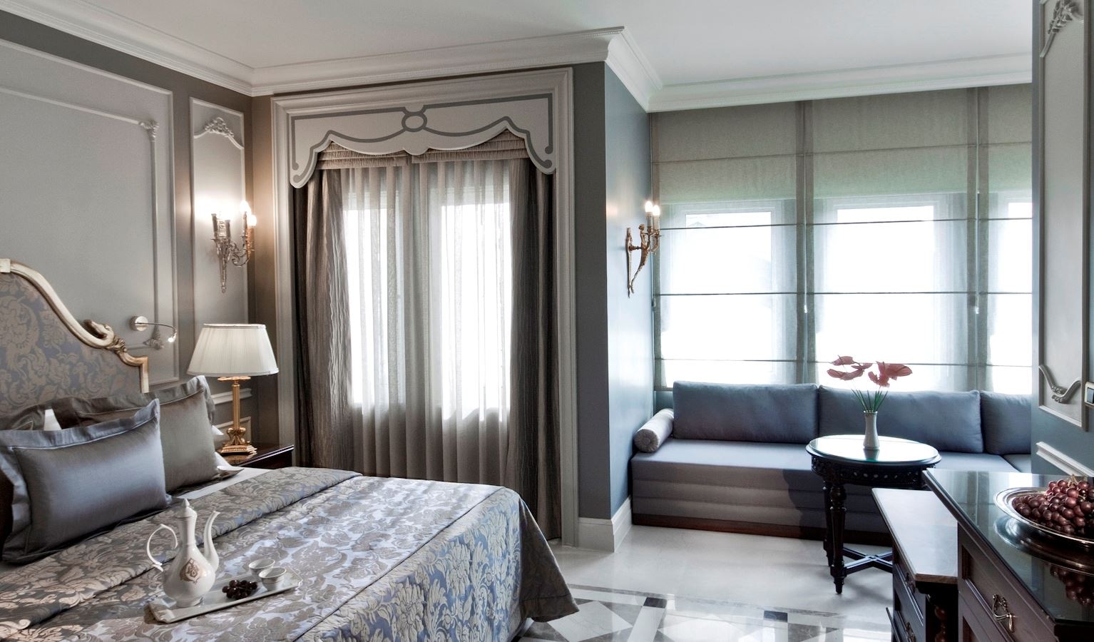 rooms-deluxe-suite