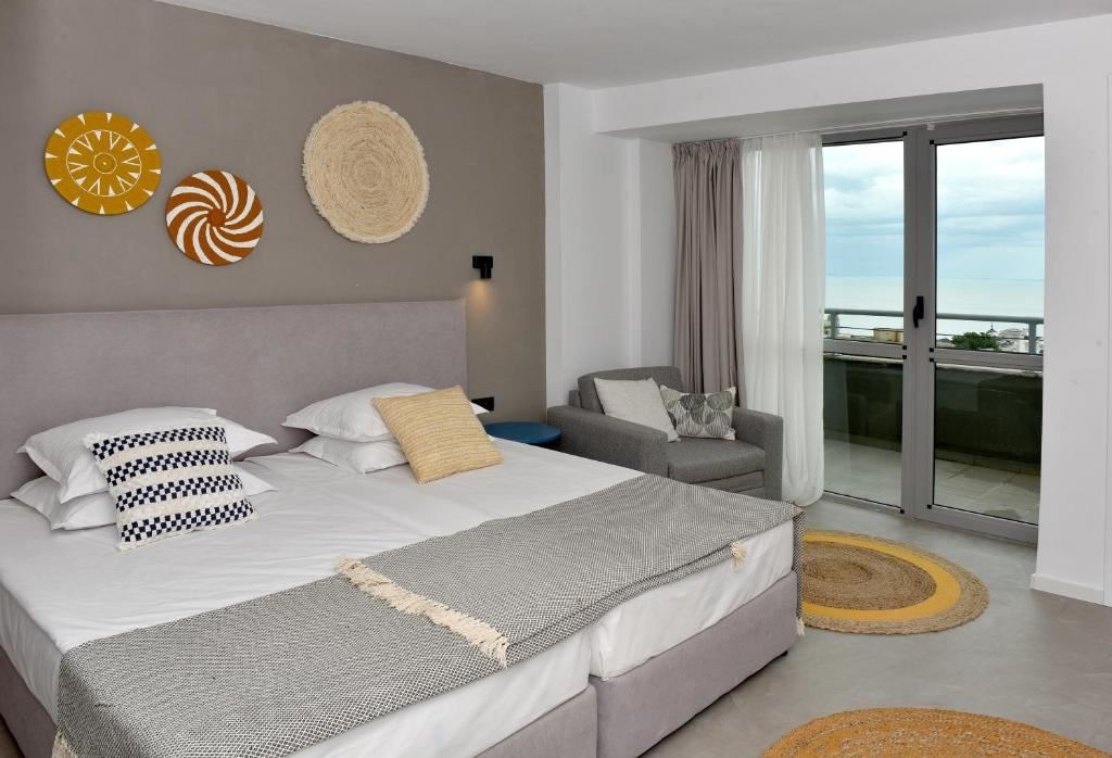 rooms-twin-standard-room-balcony-or-terrace