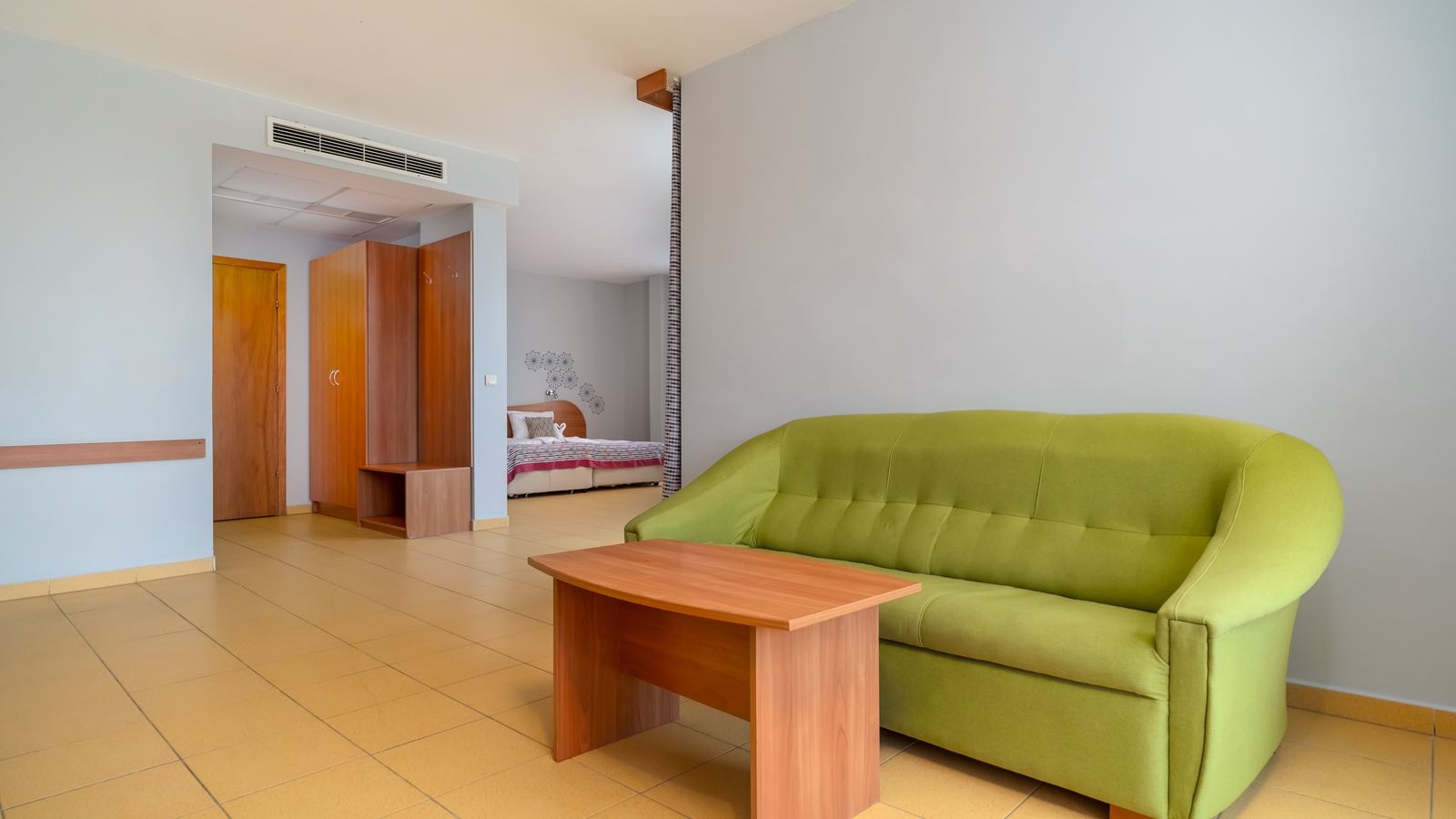 rooms-suite-room