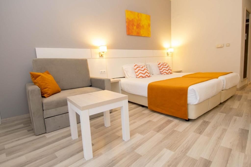 rooms-twin-standard-room-balcony-or-terrace