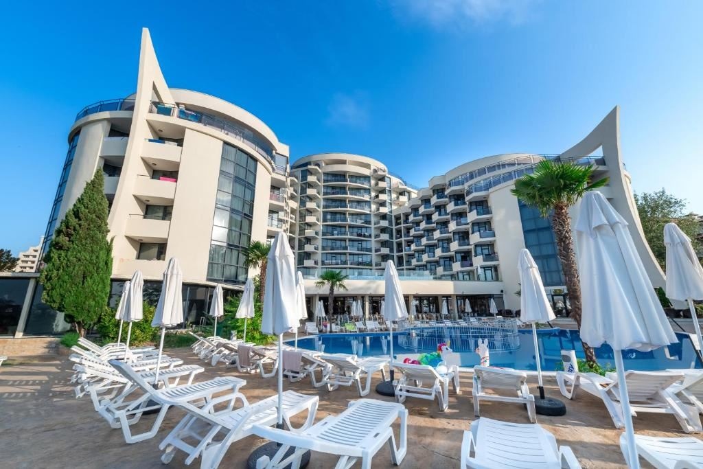 general-main-building