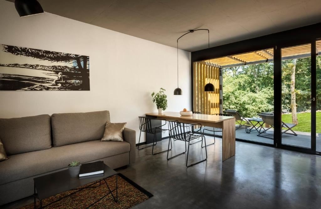 rooms-2-bedroom-villa-terrace--vila-pinus