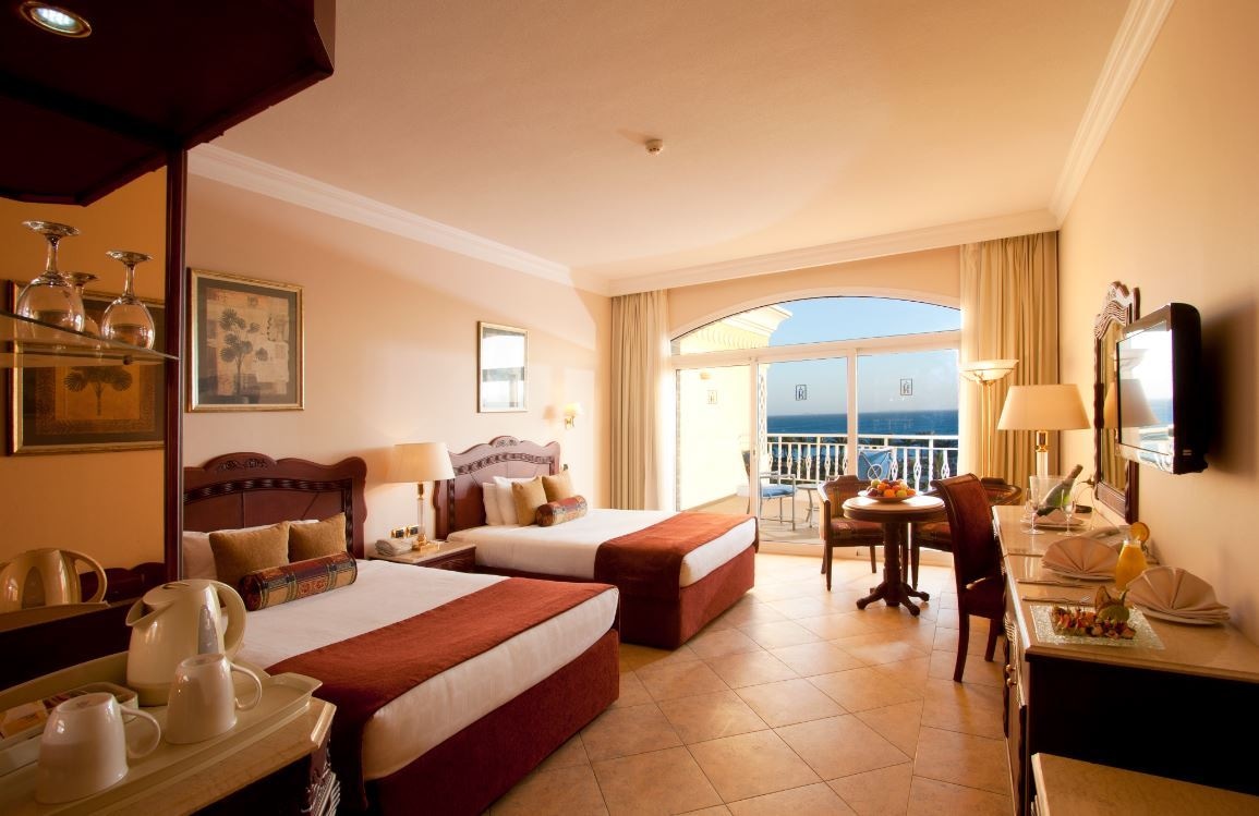 rooms-superior-club-room
