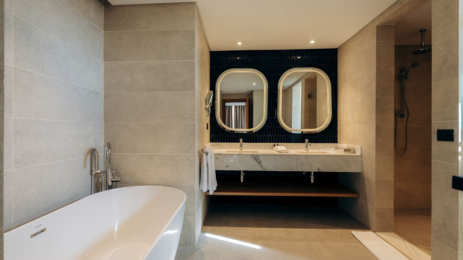 rooms-royal-villa