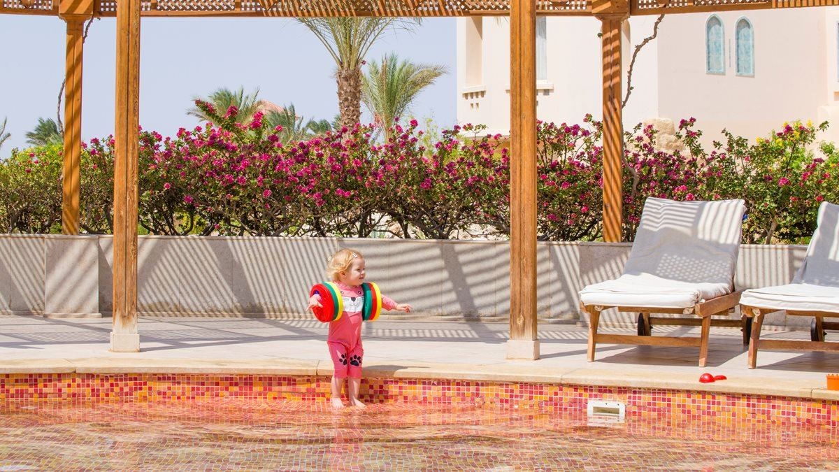 pools-outdoor-childrens-pool