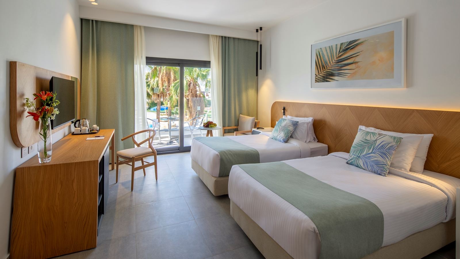 rooms-superior-room