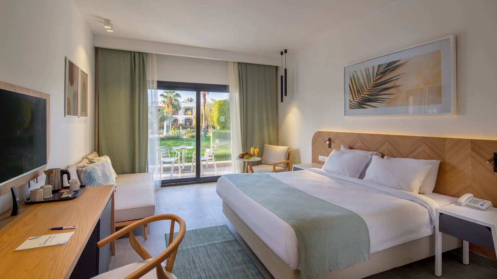 rooms-superior-room