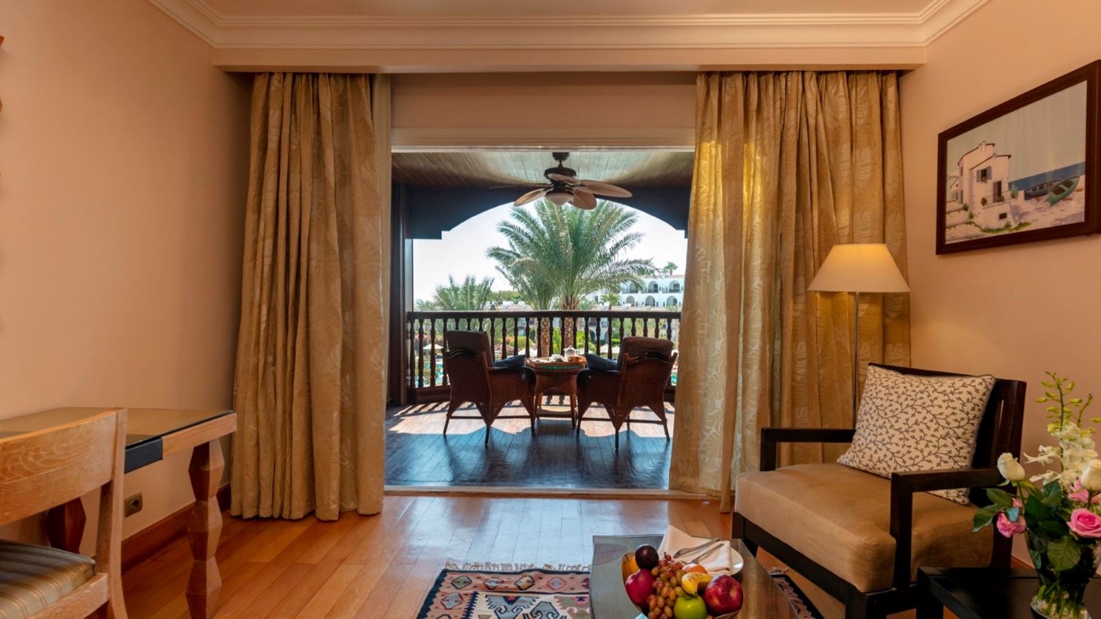 rooms-savoy-room