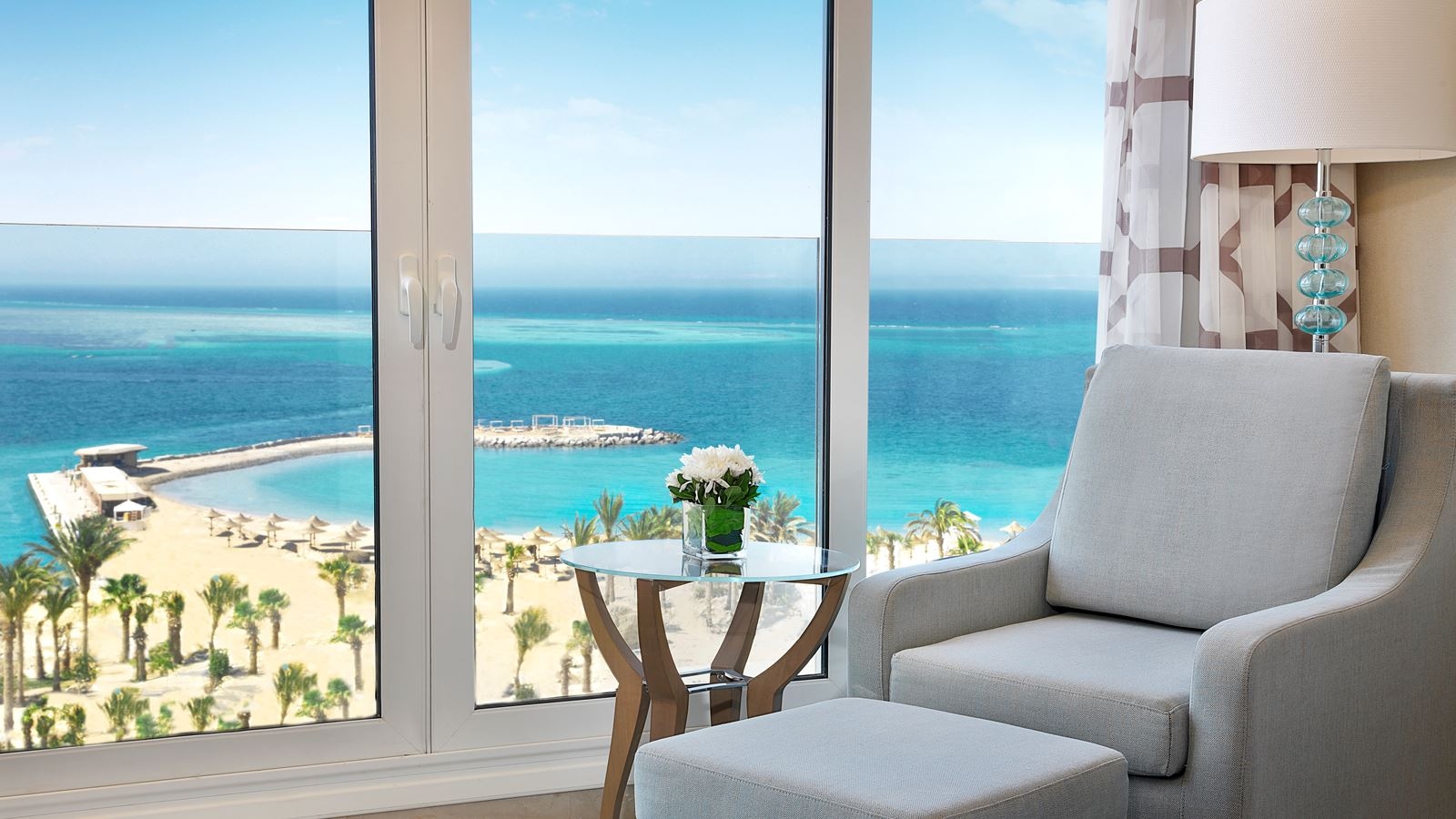 rooms-family-junior-suite-with-seaview